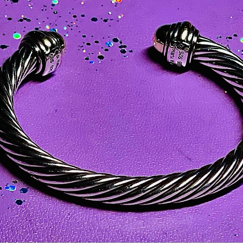 David Yurman Classic Gold & Silver  Cable bracelet is timeless 7mm - Picture 5 of 14